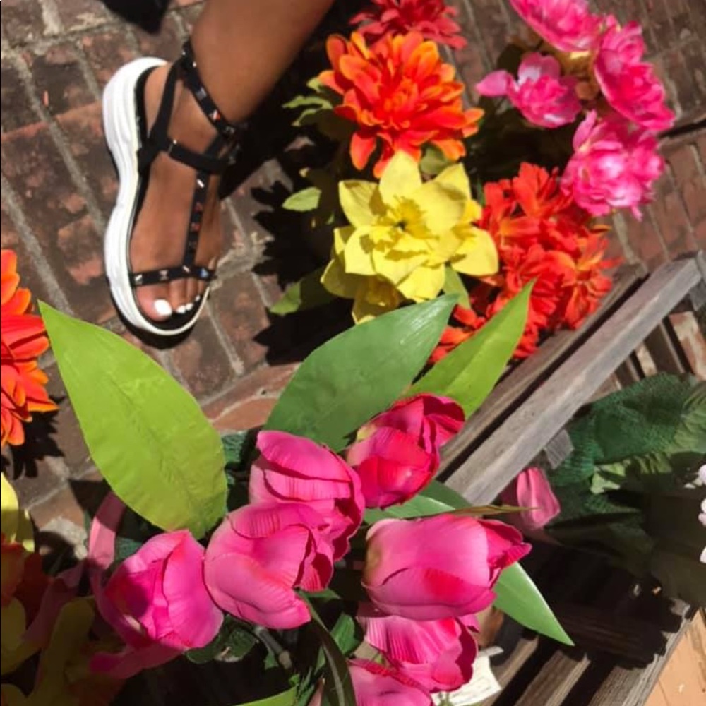 Sandals - Picture 5 of 5